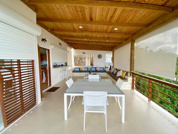 Shutters, permas, cojines, muebles exterior